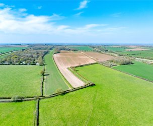 Cowsland Farmland, South Leverton picture 2