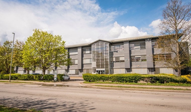 A.SMY_MERLINPLACE247